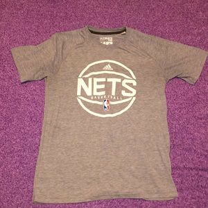 Addias nba nets t-shirt